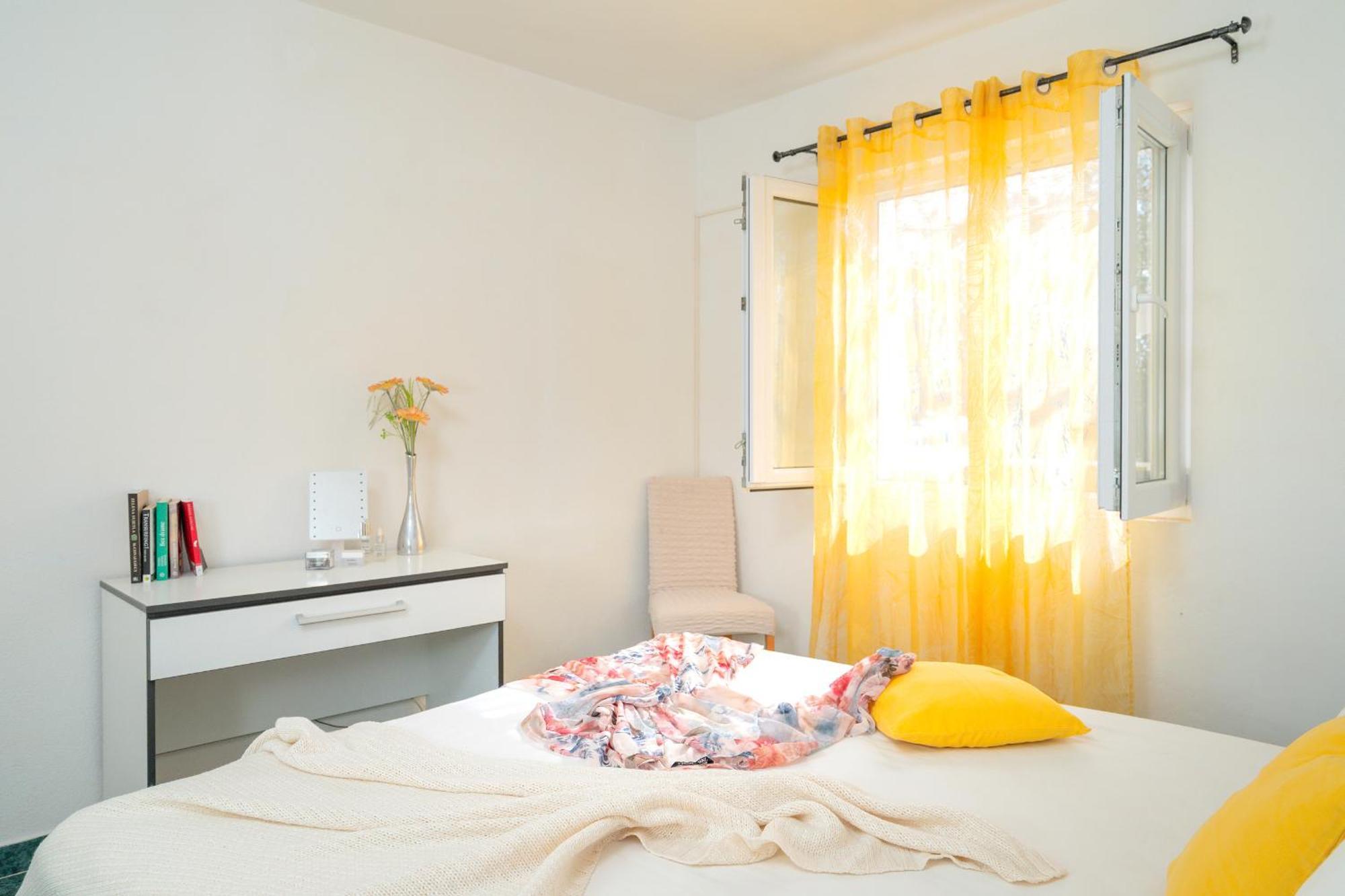 Apartments Lucic ฮวาร์ ภายนอก รูปภาพ